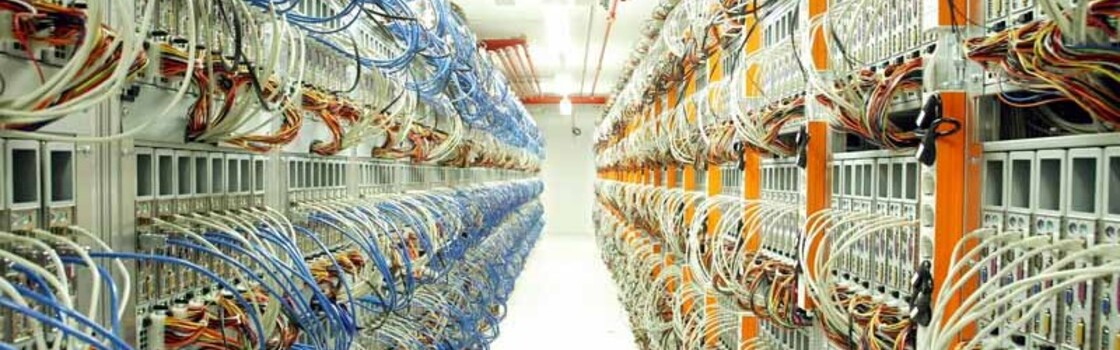 Dedicated Server im Rechenzentrum von 1&1; CC-BY 2.0 1und1 Internet SE, https://www.flickr.com/photos/1und1/
